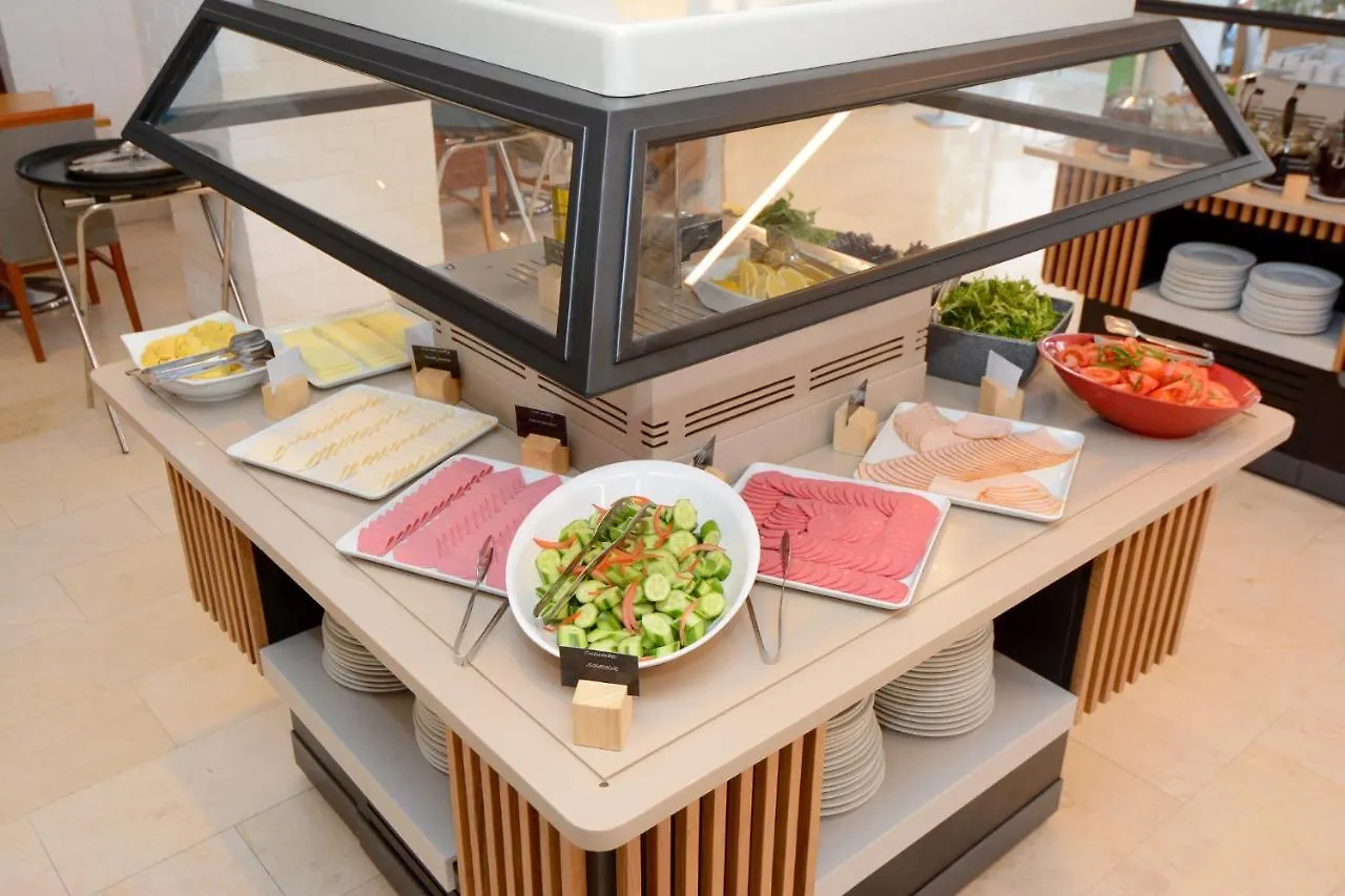 Holiday Inn Istanbul City By Ihg 5*,